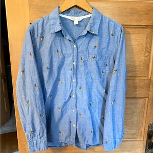 Old Navy The Classic Shirt embroidered with Parrots Button down long sleeve